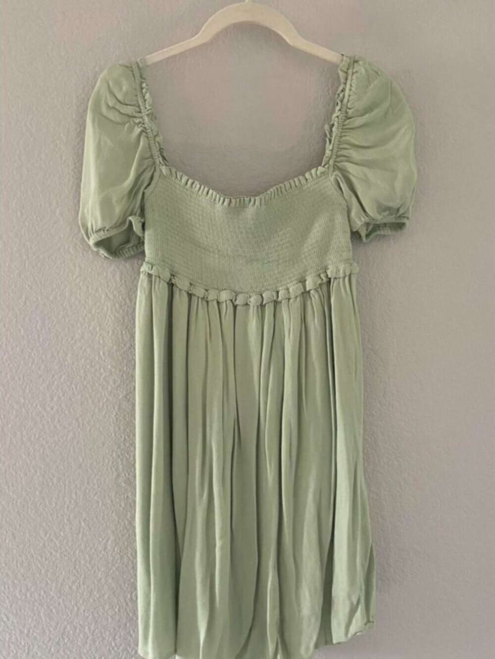 Aritzia Sunday Best Hadley Dress Puff Sleeve Babydoll Sagebrush Green Size XS